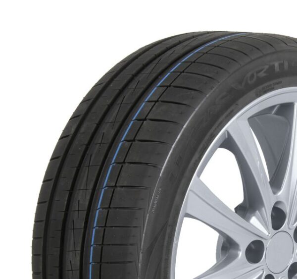Anvelope turisme VREDESTEIN 225/35R19 LOVR 88Y UV+ păreri