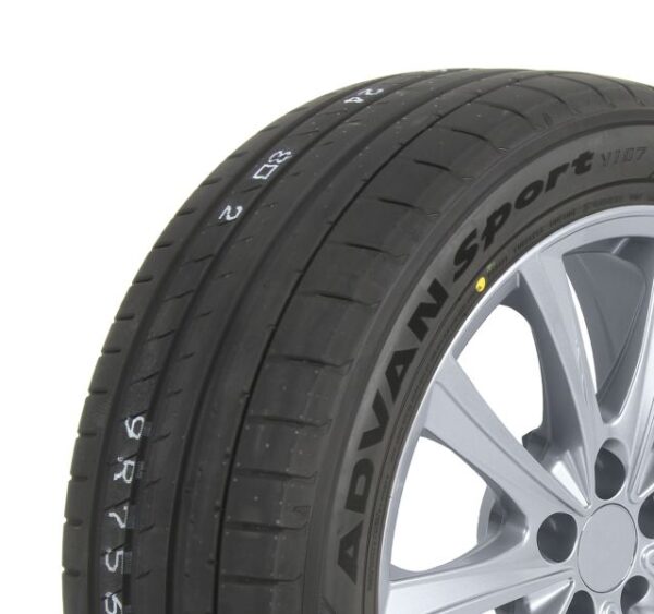 Anvelope turisme YOKOHAMA 245/40R21 LOYO 100Y V107 păreri