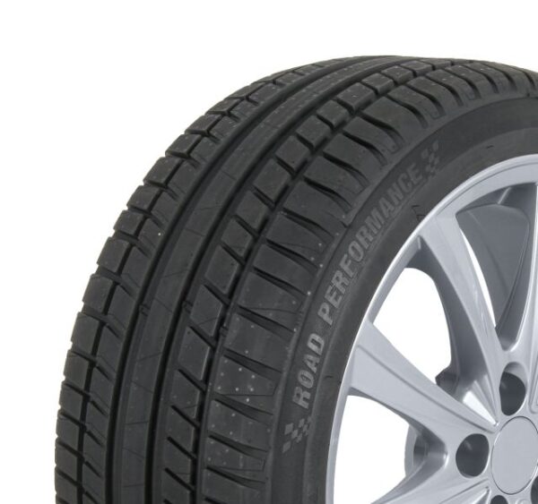 Anvelope turisme KORMORAN 195/50R15 LOKO 82H RPER păreri