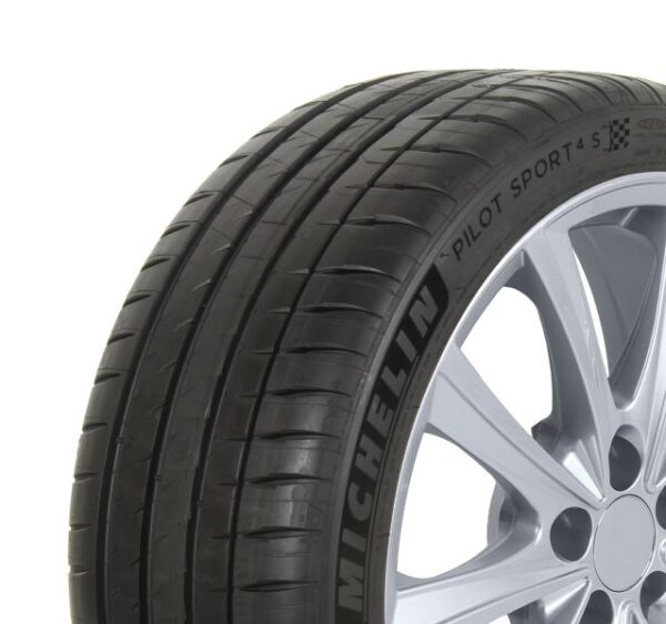 Anvelope turisme Michelin 295/25R20 LOMI 95Y PS4S păreri